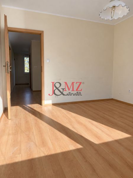 2 izb byt Levice